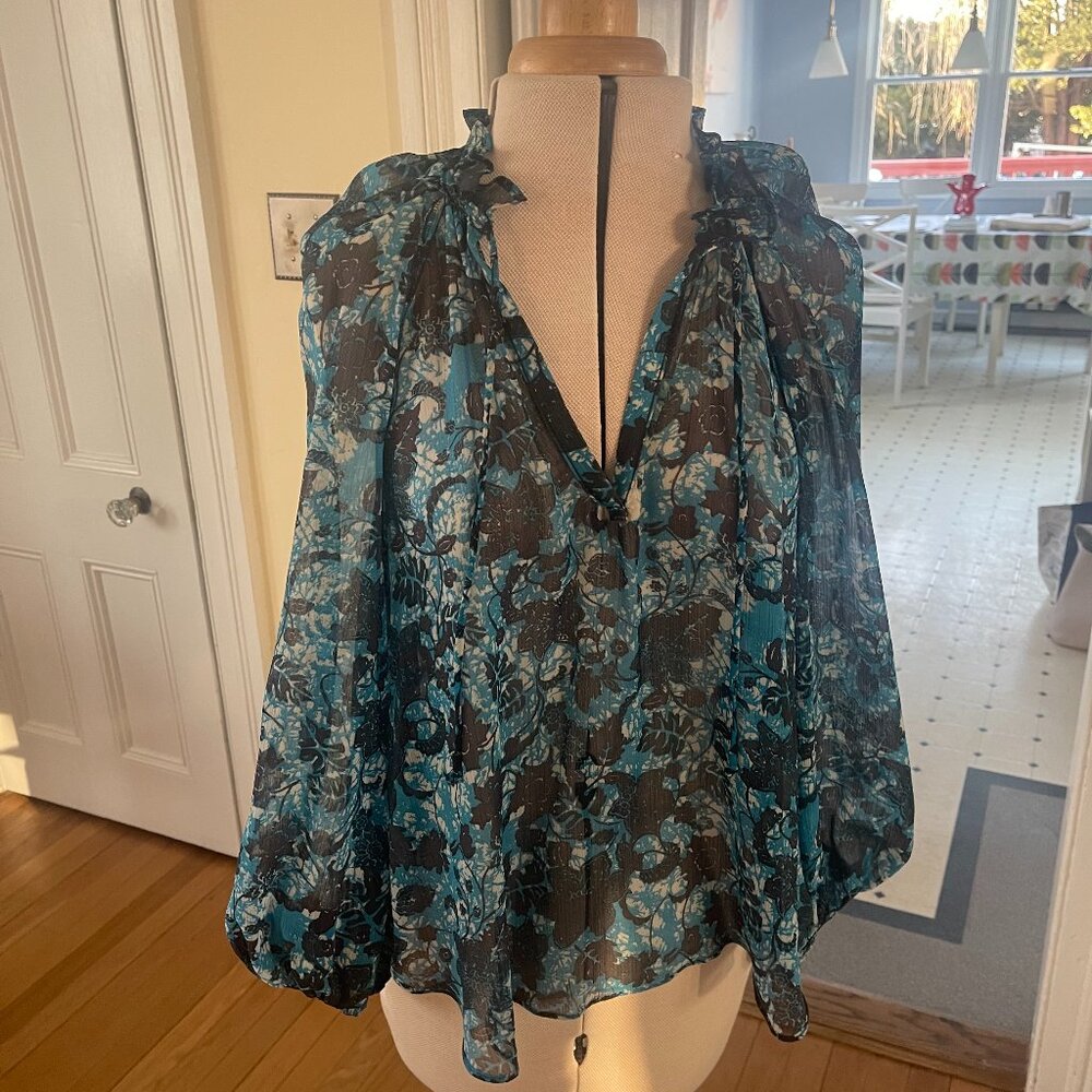 Elegant blouse